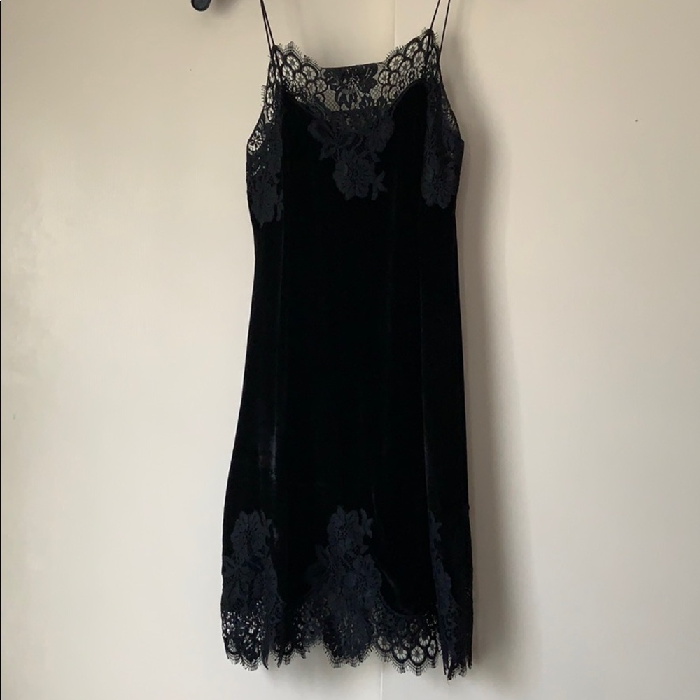 alice + olivia black velvet slip dress